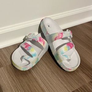 Shade and Shore Tie-Dye Sandals Size 11